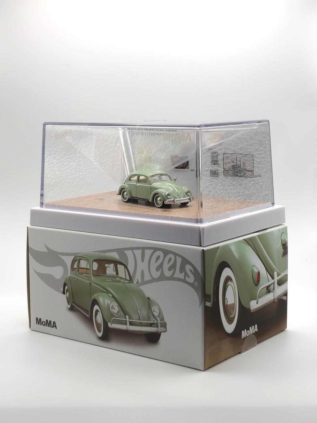 Hot Wheels x MoMA Volkswagen Beetle Type 1 Sedan - Hotwheels RLC